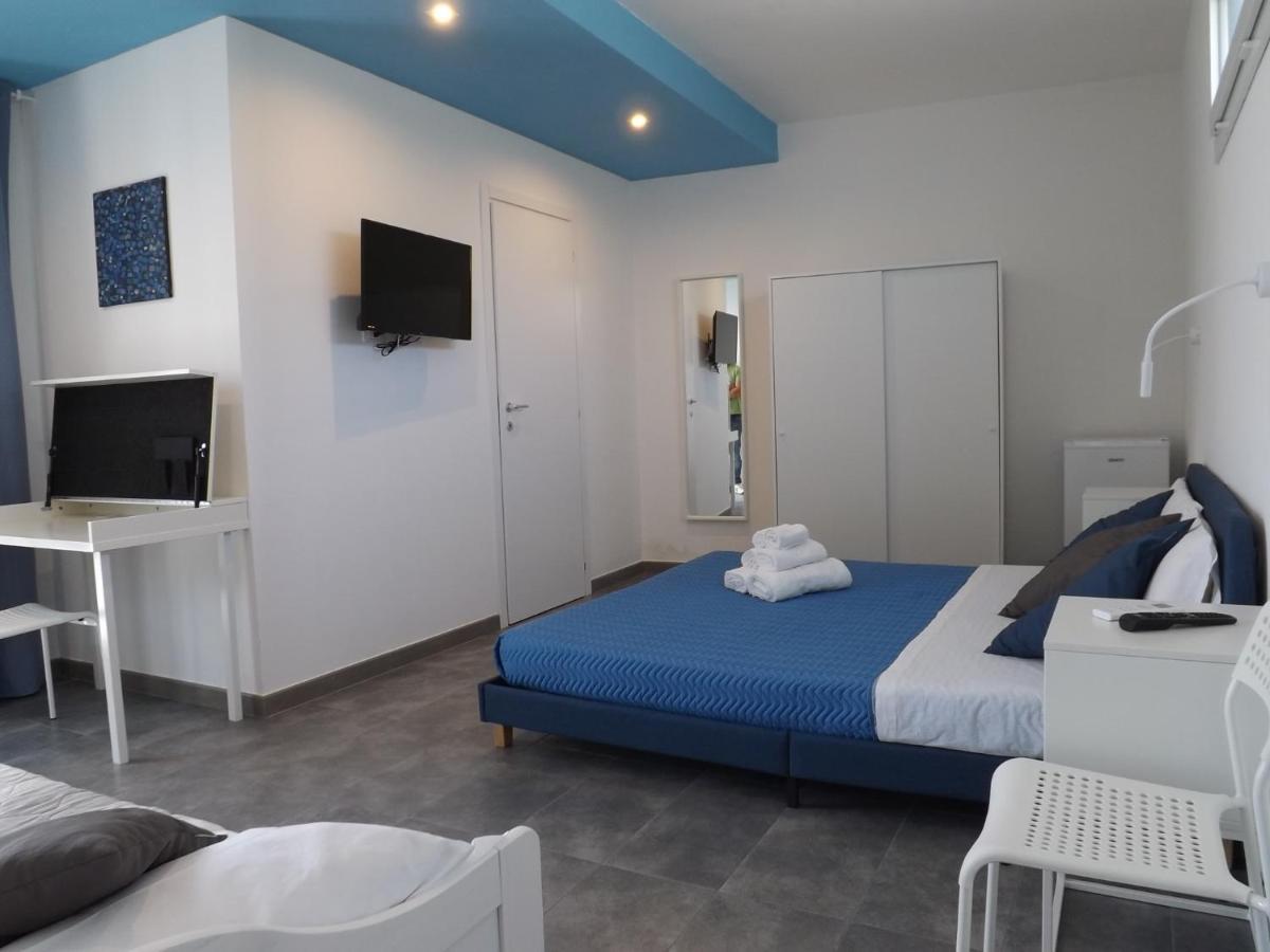 Bed and Breakfast La Dimora di Ntò Villaggio Azzurro Esterno foto